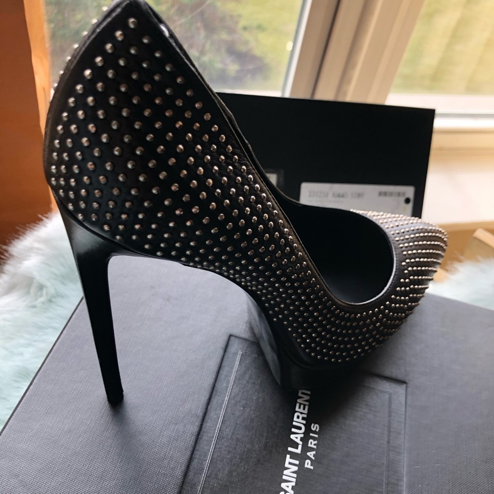 Shoe - Picture 7 of 8